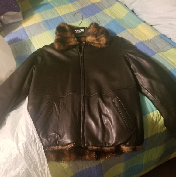 Coat - Picture 2 of 2